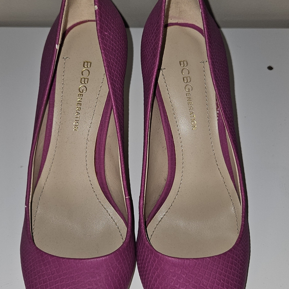 BCBGeneration Pink Pumps - Picture 2 of 5